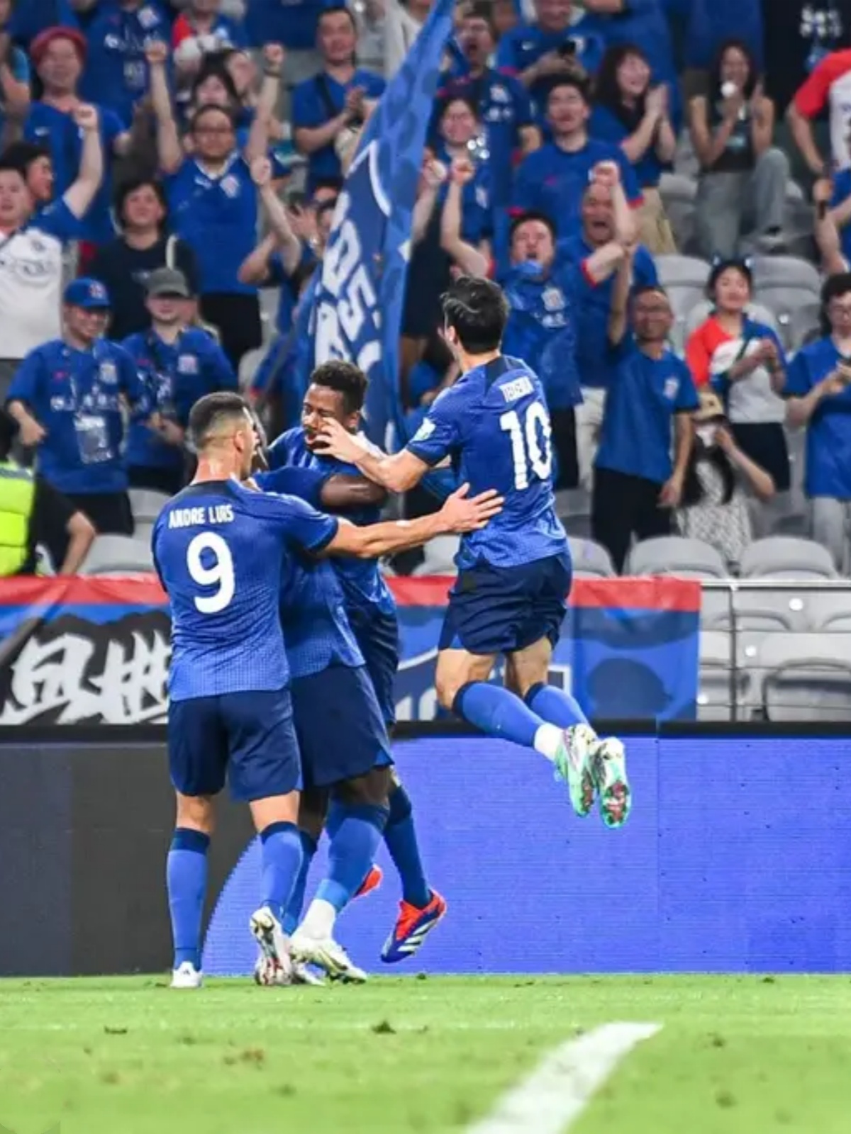 od体育官网-包含上海申花主场大胜，实现三连胜的词条