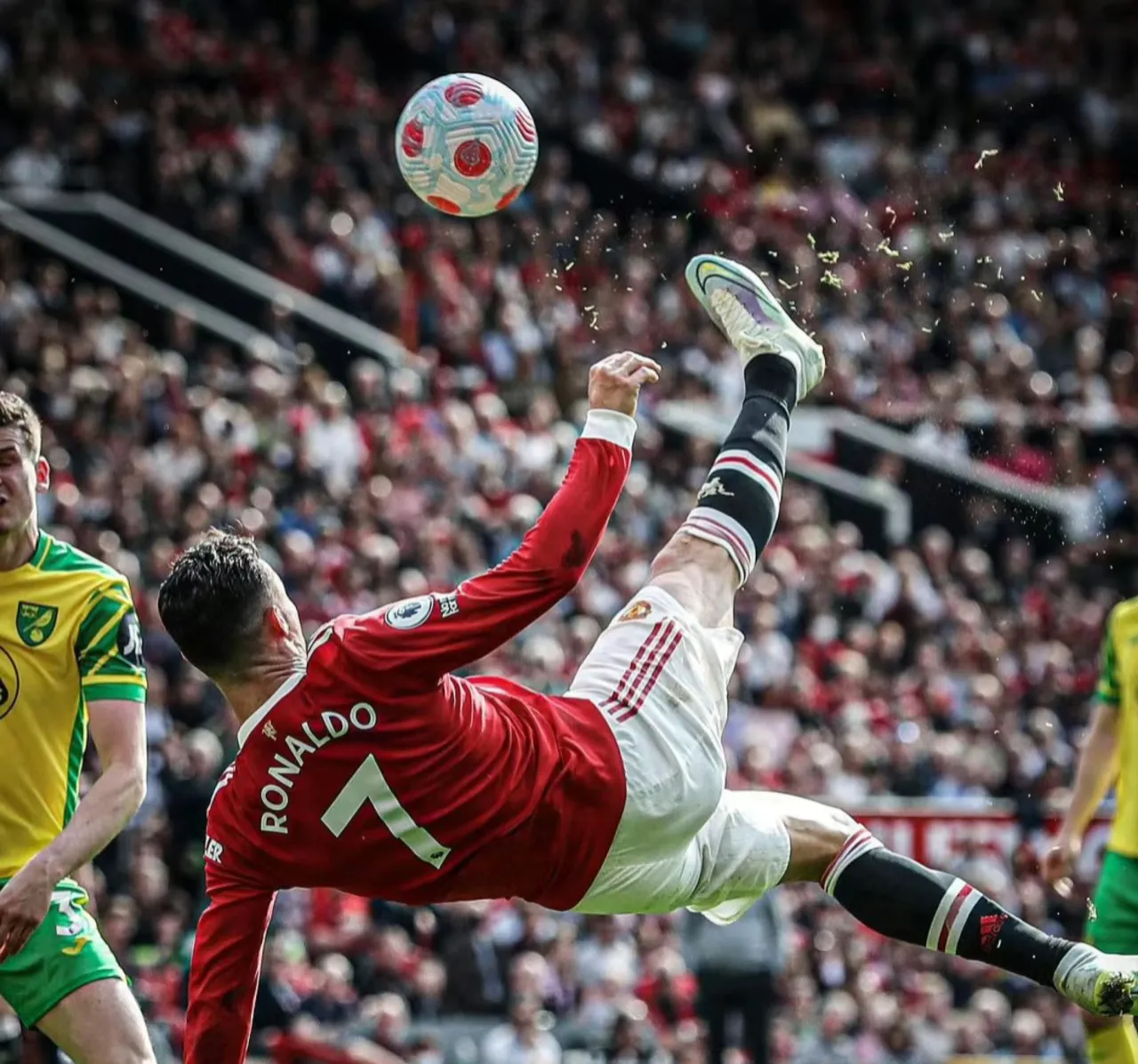 od体育入口-包含足球对决如狂风暴雨，胜负不分的词条