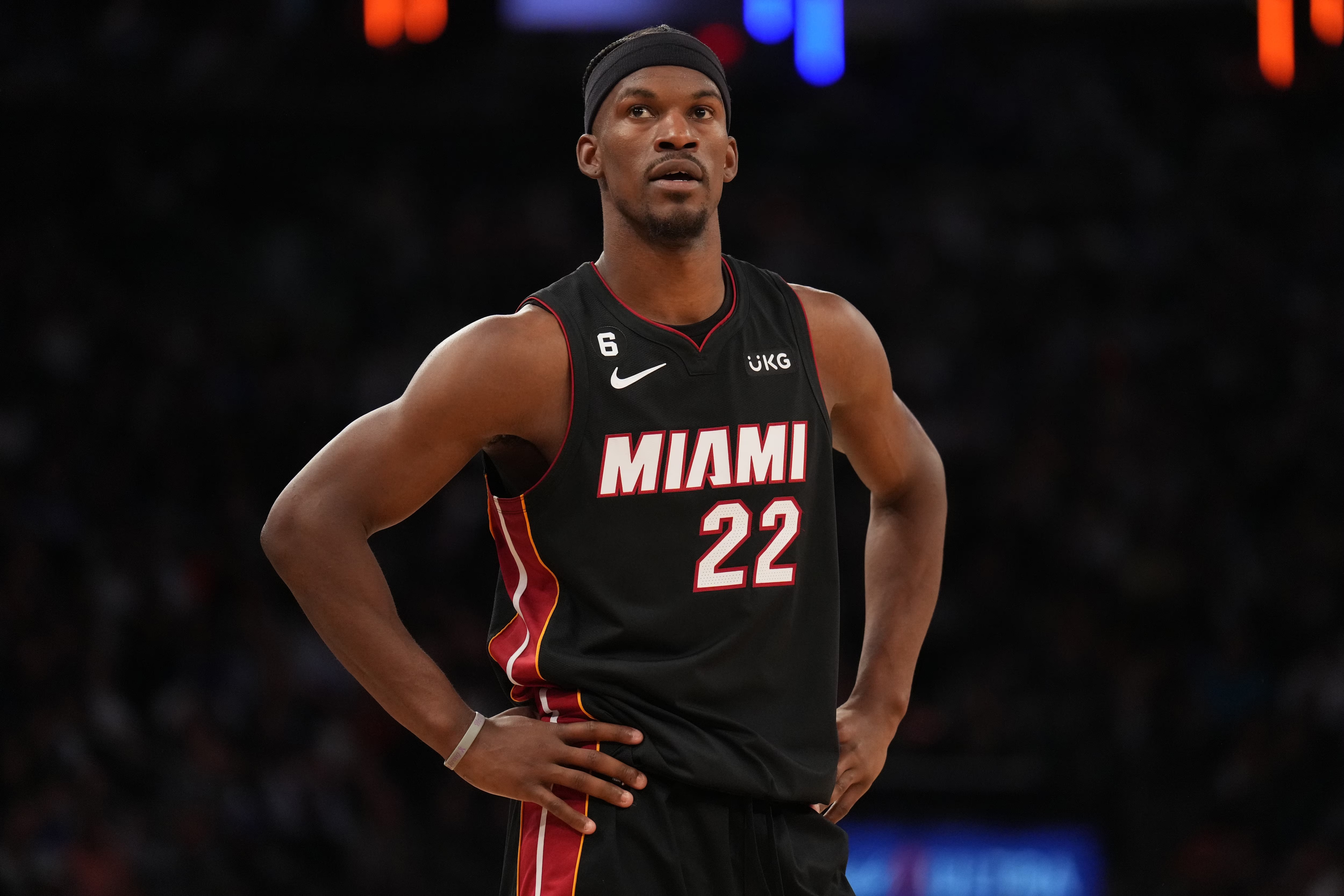 od体育app下载-包含热火靠近76人，巴特勒突破困局的词条