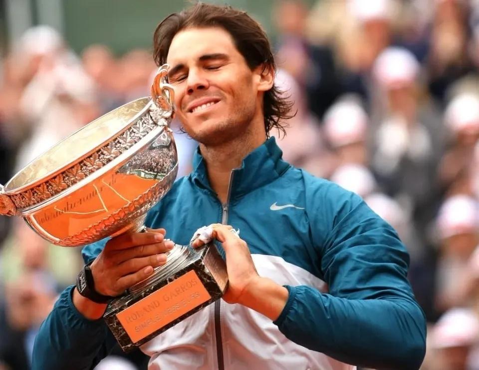 od体育官方-加拿大网球运动员卫冕夺冠,继续霸气的简单介绍