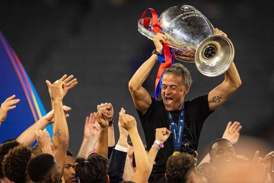 od体育视频-关于巴黎圣日耳曼队员努力拼搏,赢得比赛胜利的信息